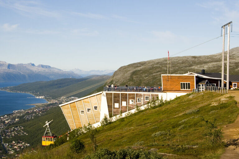 Fjellheisen_Bergstation